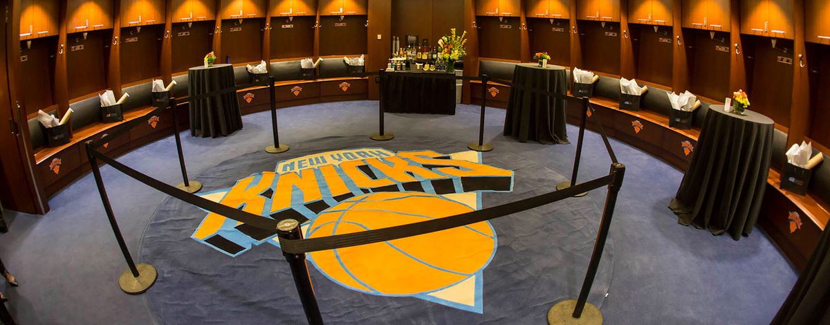 X \ NEW YORK KNICKS على X: View of the locker room for Statement Night 🧵