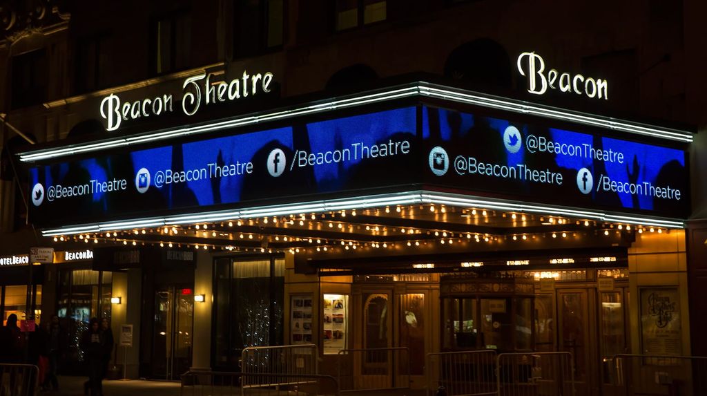 Beacon Theatre address and directions