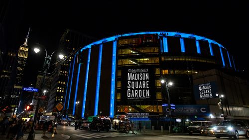 madison square garden outside - Google Search  Madison square garden,  Oilers, Madison square