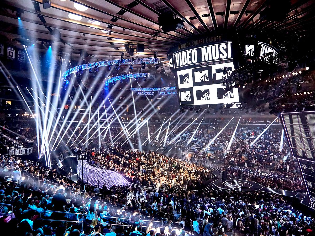 Performance at New York City event venue, Madison Square Garden